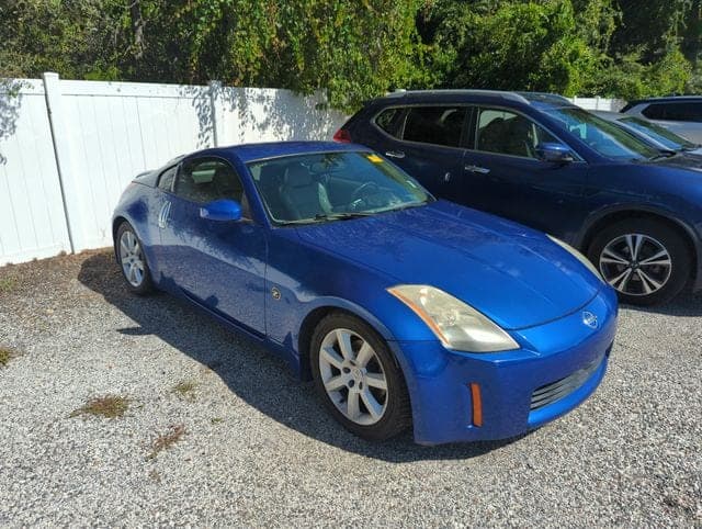 2004 Nissan 350Z Touring — photo 1 of 15