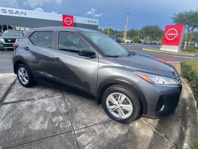 2021 Nissan Kicks S — photo 1 of 2