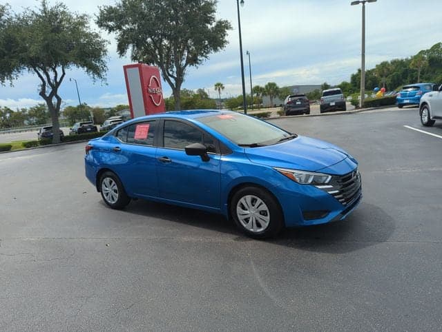 2024 Nissan Versa Base — photo 1 of 47