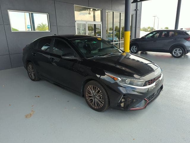 2022 Kia Forte GT-Line — photo 1 of 15