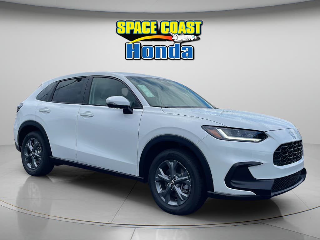 2027 Honda HR-V LX — photo 1 of 35