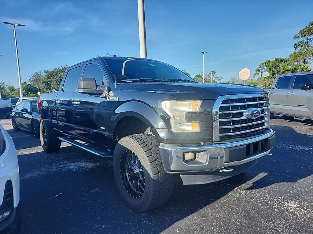 2016 Ford F-150 XLT — photo 1 of 9