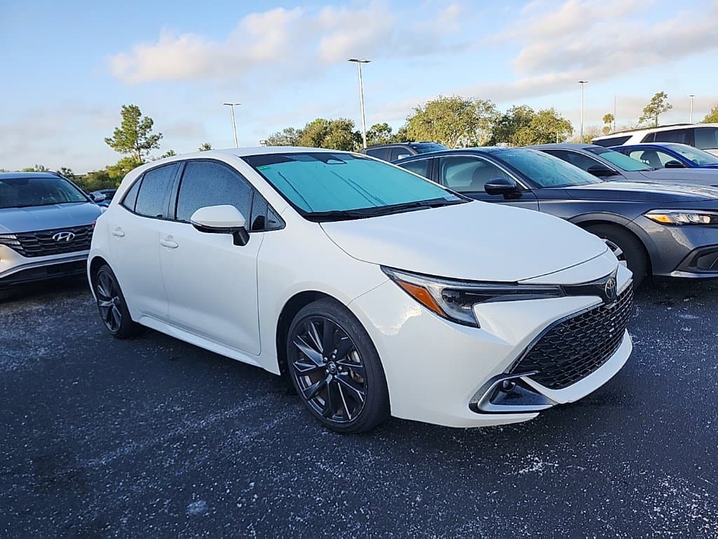 2023 Toyota Corolla Hatchback XSE — photo 1 of 12