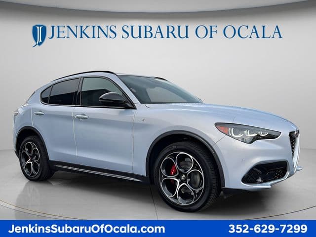 2024 Alfa Romeo Stelvio Ti — photo 1 of 29