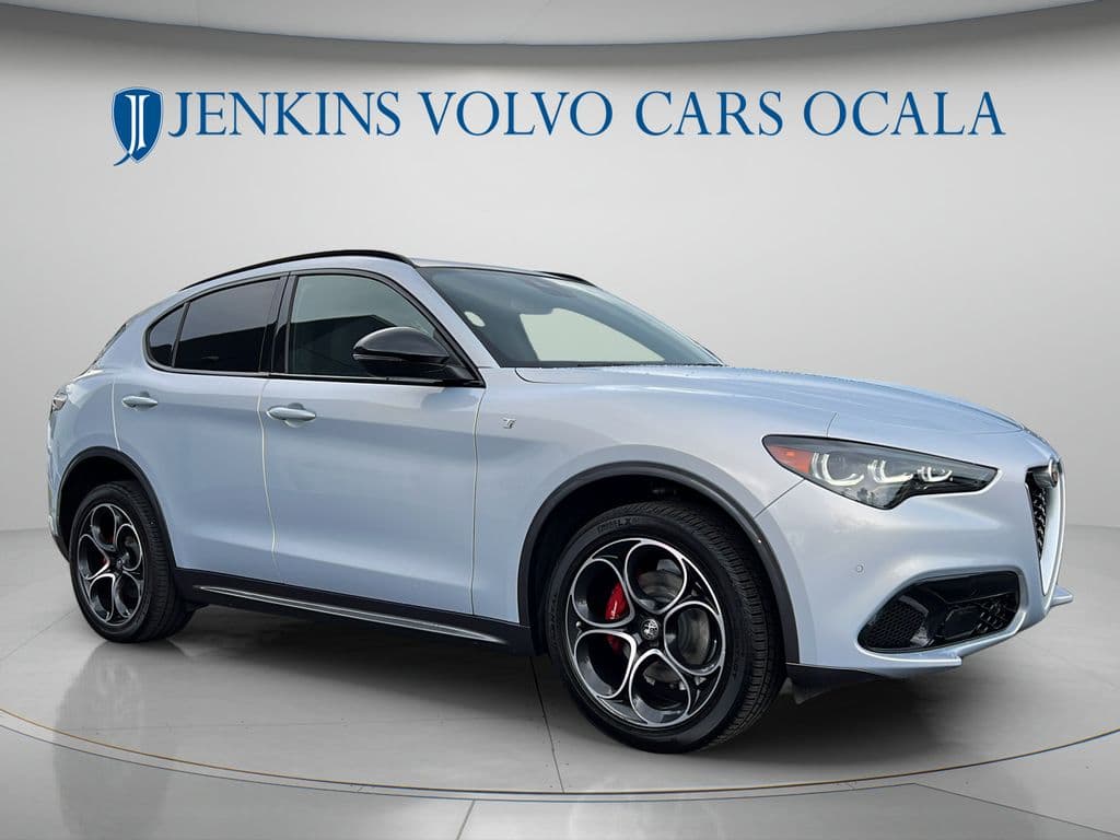 2024 Alfa Romeo Stelvio Ti — photo 1 of 29