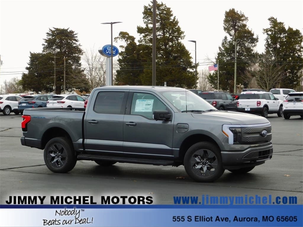 Foto de 2023 Ford F-150 Lightning XLT