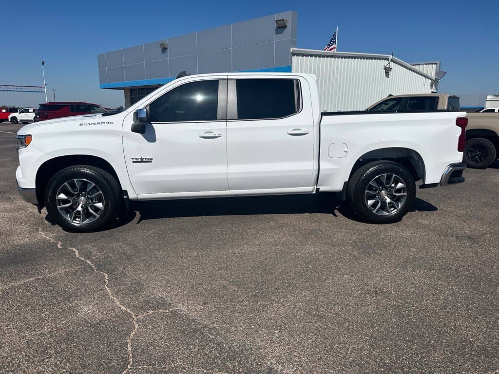 2026 Chevrolet Silverado 1500 LT — photo 1 of 10
