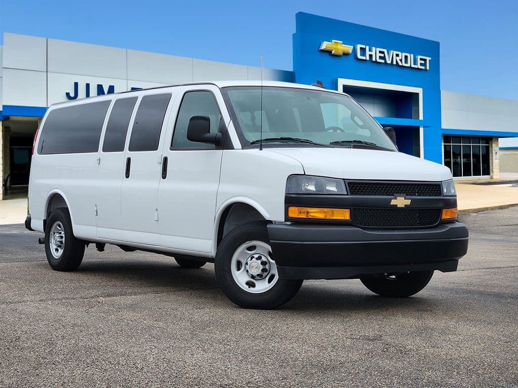 2025 Chevrolet Express Passenger 1LS — photo 1 of 61