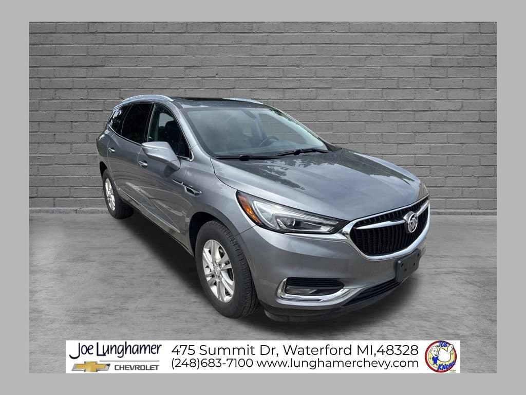 2018 Buick Enclave Essence — photo 1 of 16