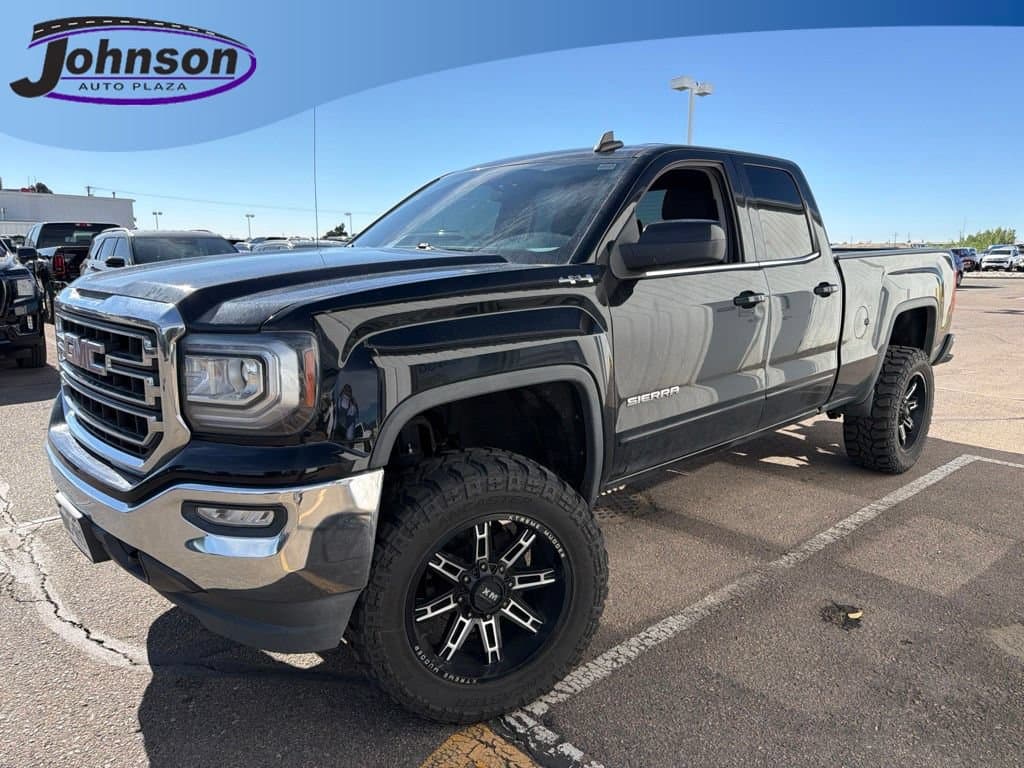 2018 GMC Sierra 1500 SLE — photo 1 of 4
