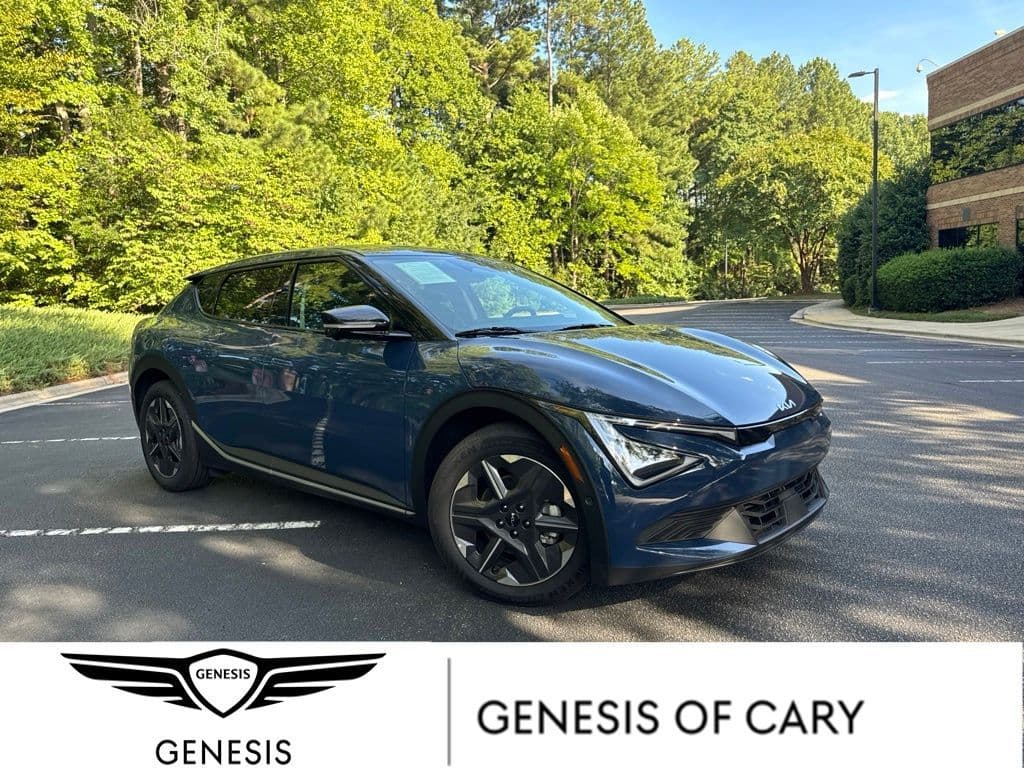2025 Kia EV6 Light — photo 1 of 30