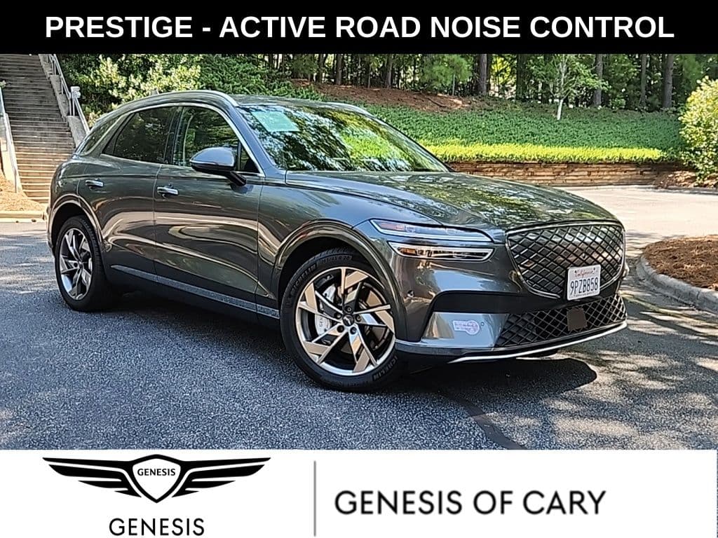 2025 Genesis Electrified GV70 Base — photo 1 of 29