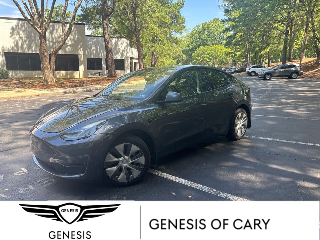2023 Tesla Model Y Long Range — photo 1 of 20