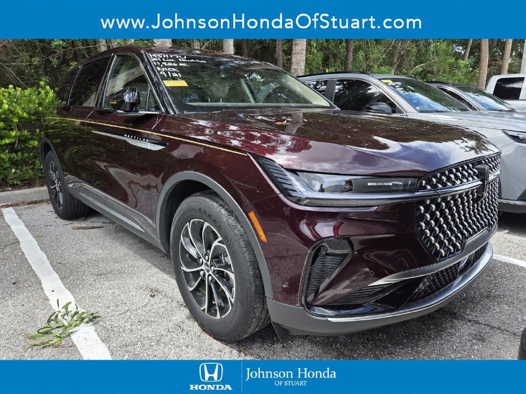 2024 Lincoln Nautilus Premiere — photo 1 of 5