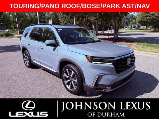 2025 Honda Pilot Touring — photo 1 of 27
