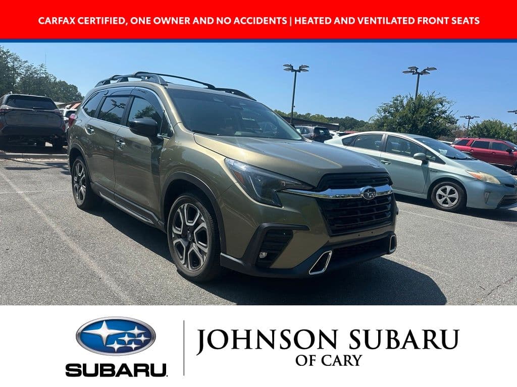 2025 Subaru Ascent Touring — photo 1 of 25