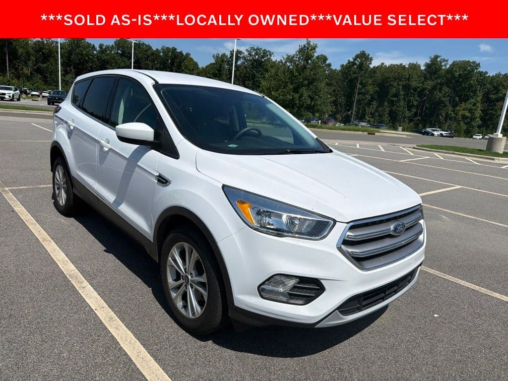 2017 Ford Escape SE — photo 1 of 28