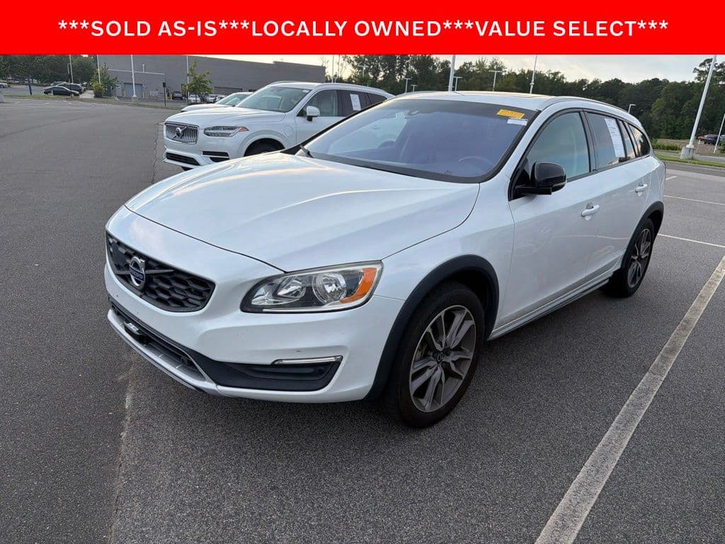 2017 Volvo V60 Cross Country Base — photo 1 of 21