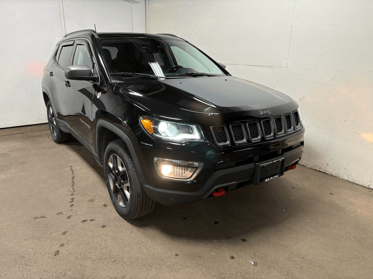 2018 Jeep Compass Trailhawk — photo 1 of 28