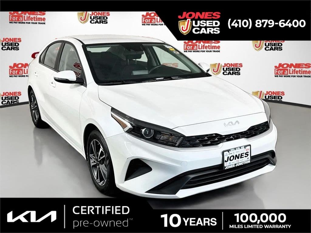2024 Kia Forte LXS — photo 1 of 33