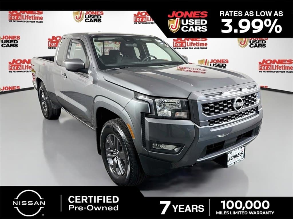 2025 Nissan Frontier SV — photo 1 of 35