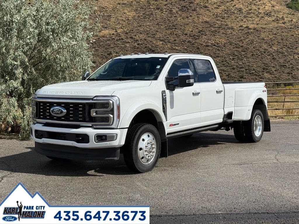 2026 Ford Super Duty F-450 DRW Platinum — photo 1 of 37