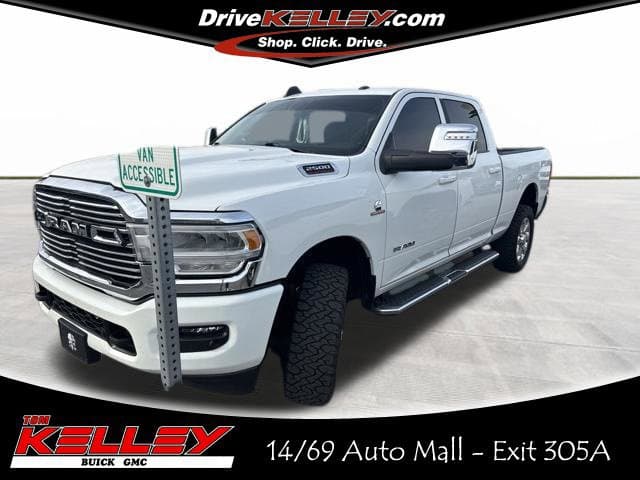 2023 RAM 2500 Laramie — photo 1 of 18
