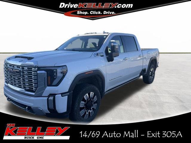 2024 GMC Sierra 2500HD Denali — photo 1 of 17