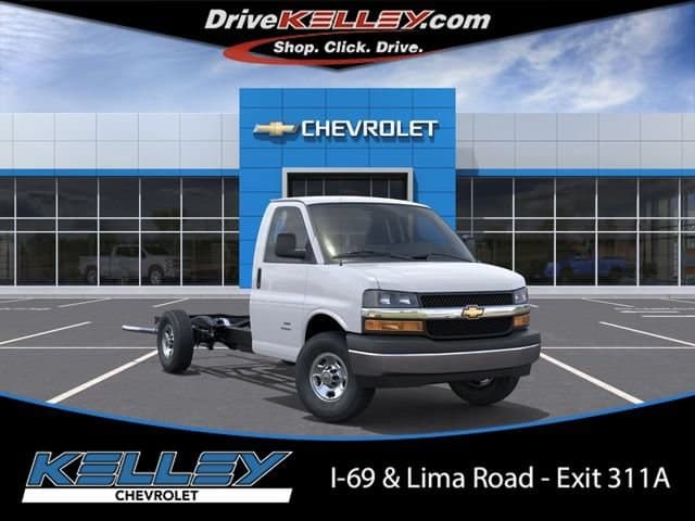 2026 Chevrolet Express Commercial Cutaway Base — photo 1 of 57