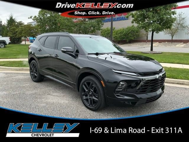 2025 Chevrolet Blazer RS — photo 1 of 40