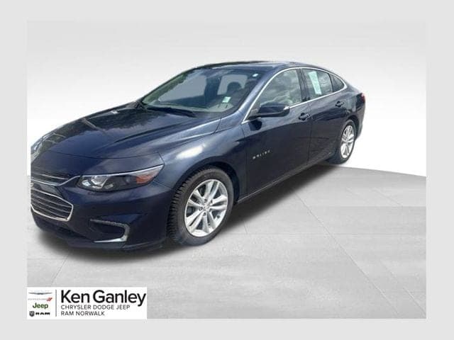 2017 Chevrolet Malibu LT — photo 1 of 27