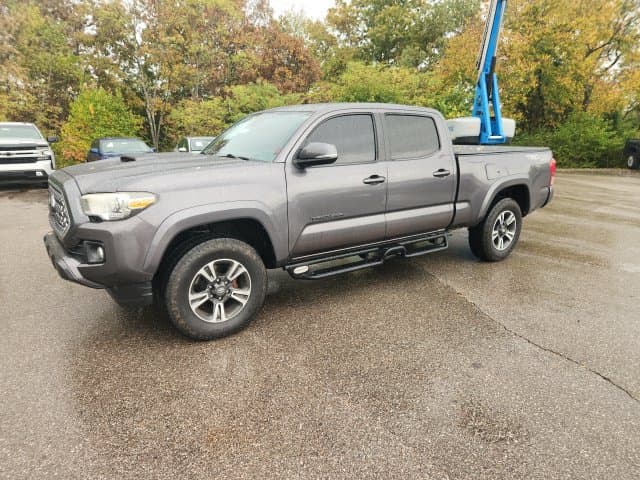2018 Toyota Tacoma TRD Sport — photo 1 of 14