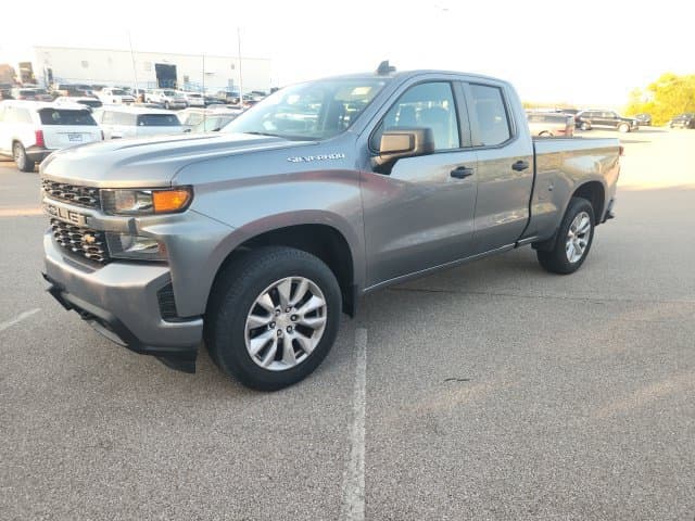 2020 Chevrolet Silverado 1500 Custom — photo 1 of 14