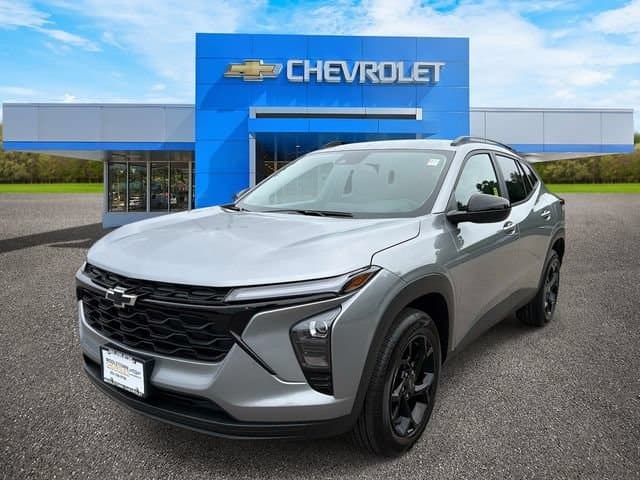 2026 Chevrolet Trax LT — photo 1 of 38