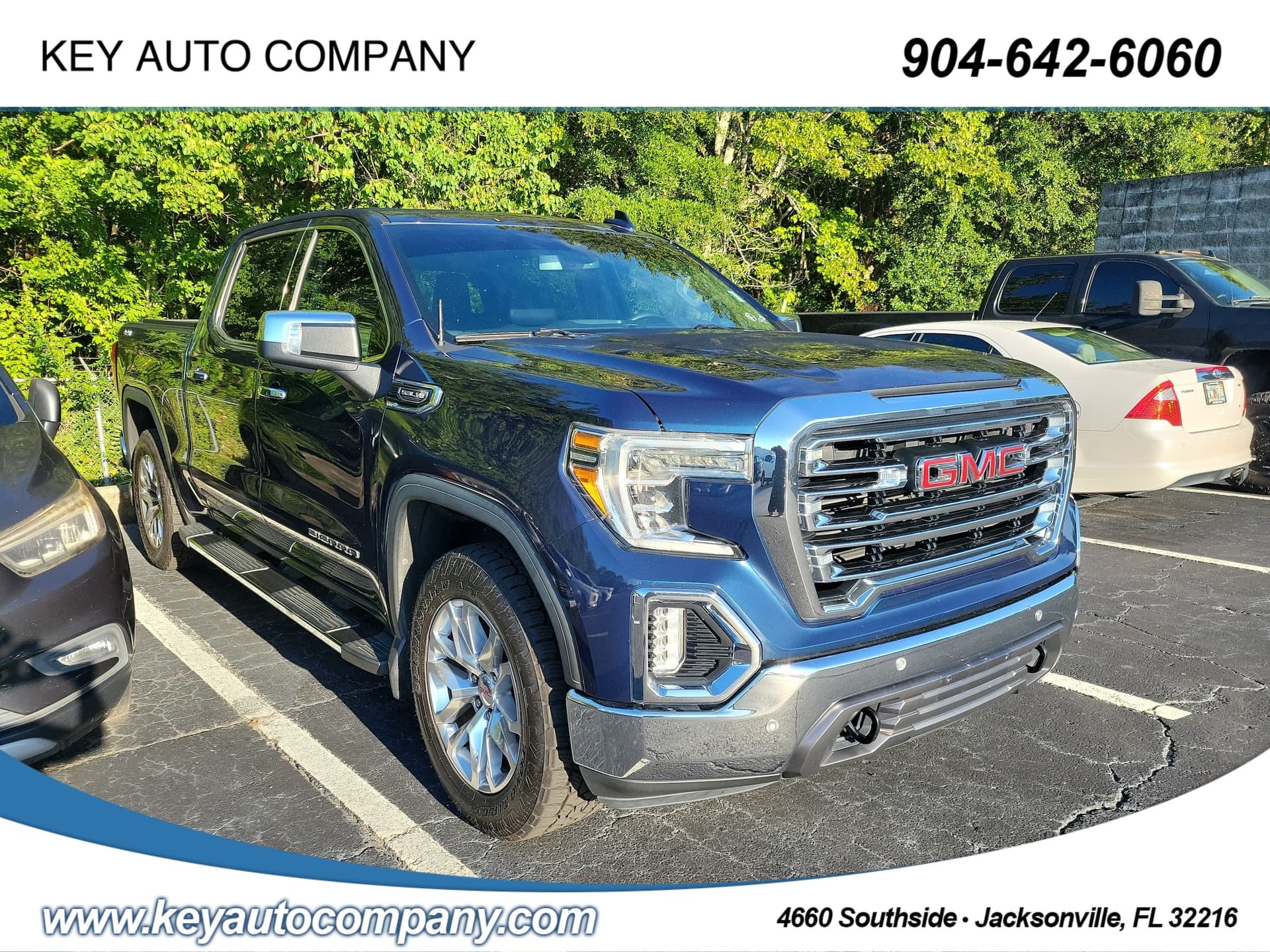 2019 GMC Sierra 1500 SLT — photo 1 of 4