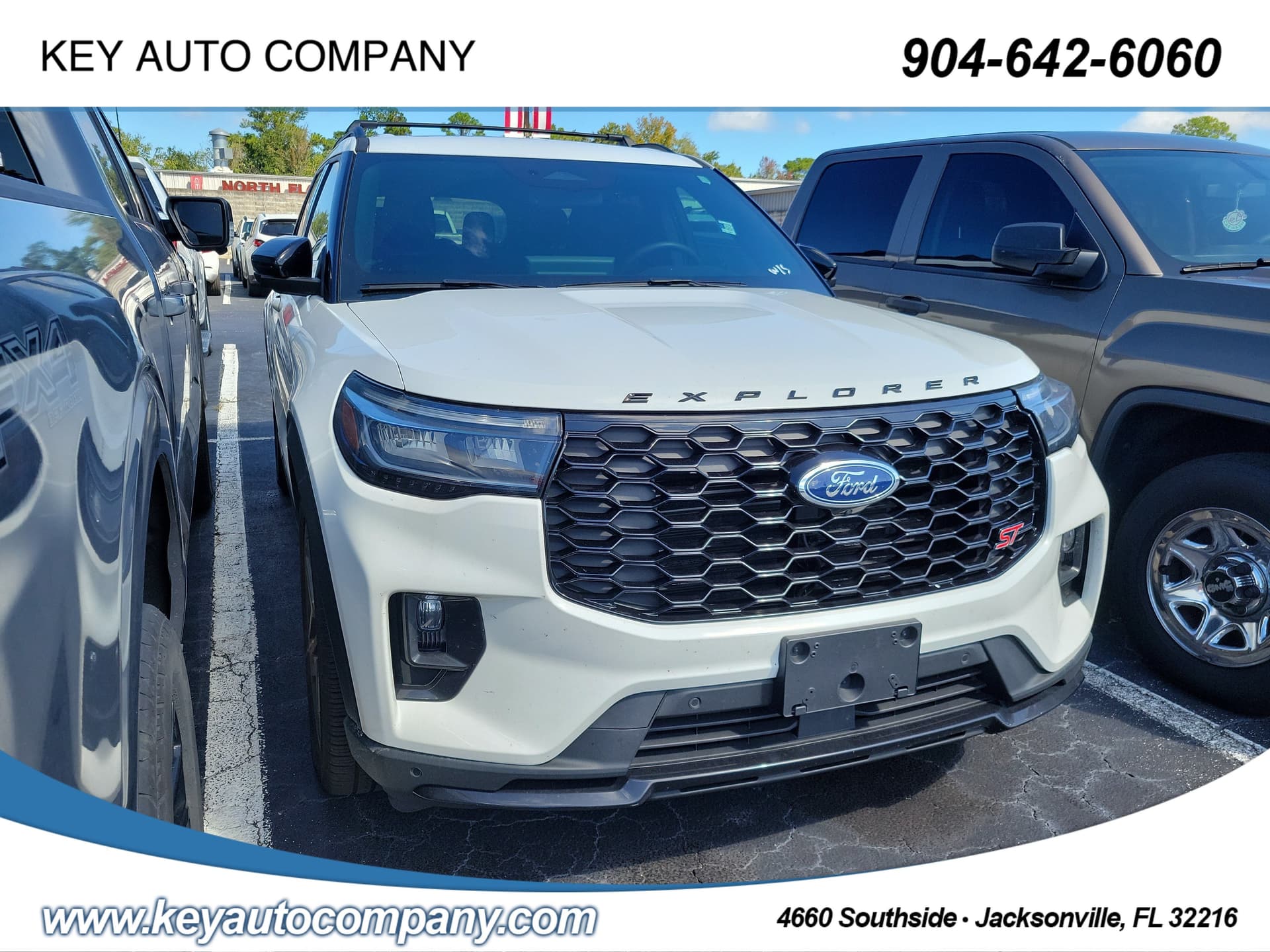 2025 Ford Explorer ST — photo 1 of 4