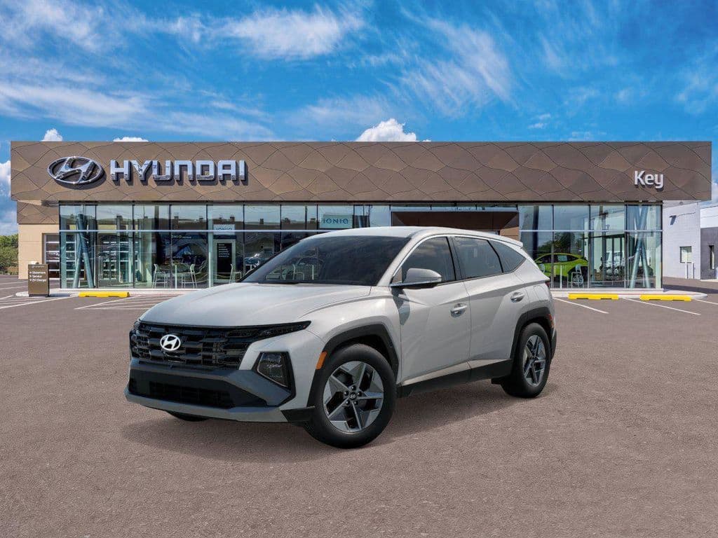 2026 Hyundai Tucson Hybrid SEL — photo 1 of 17