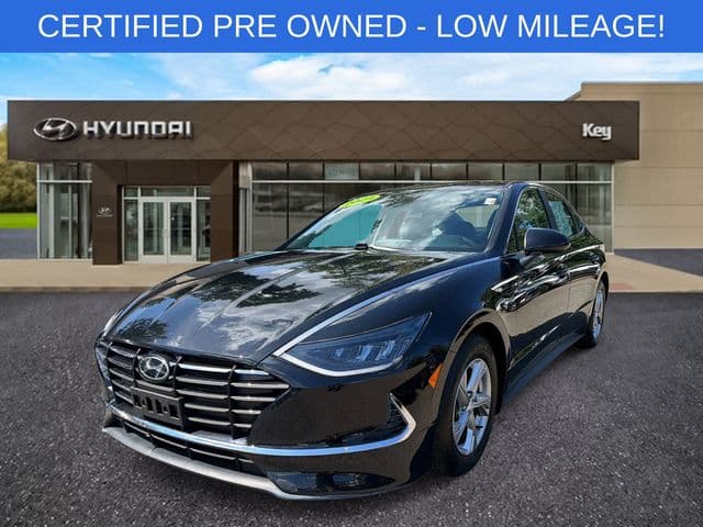 2021 Hyundai Sonata SE — photo 1 of 30