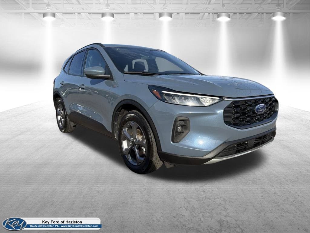 2025 Ford Escape ST-Line Select — photo 1 of 29