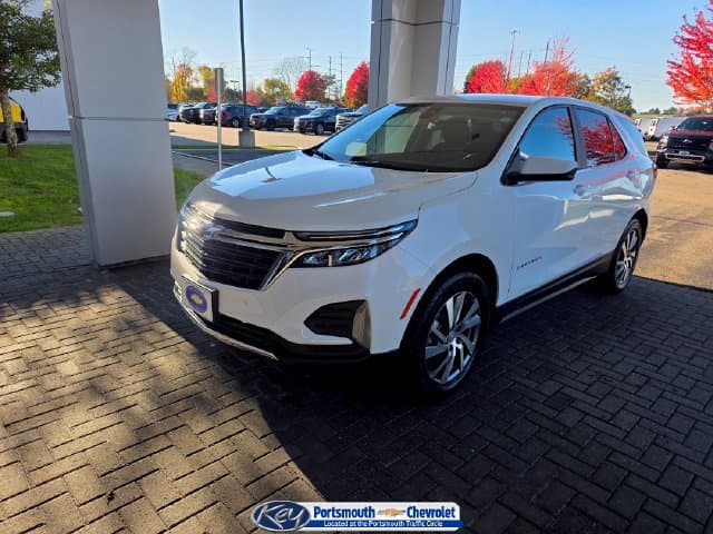 2024 Chevrolet Equinox LT — photo 1 of 32