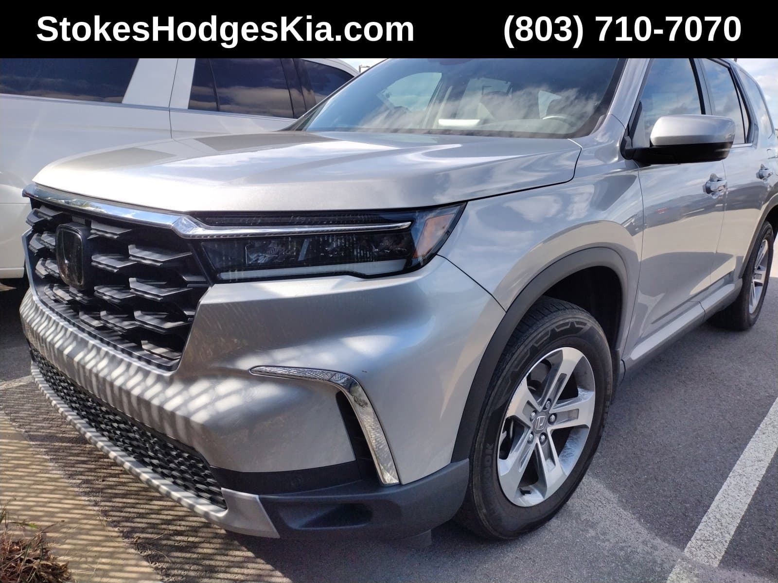 2025 Honda Pilot EX-L — photo 1 of 6