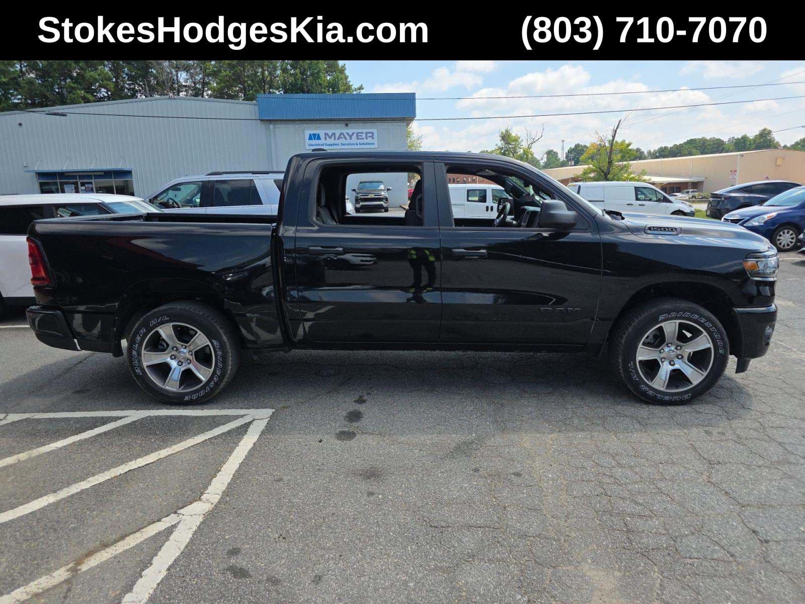 2025 RAM 1500 Tradesman — photo 1 of 3