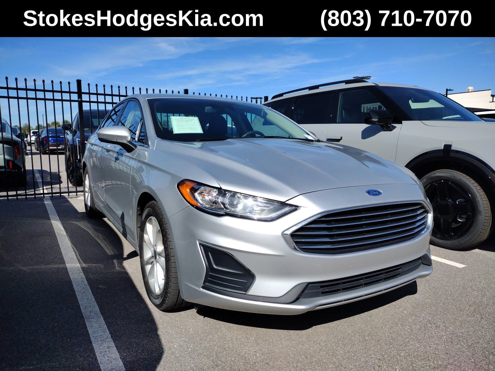 2019 Ford Fusion SE — photo 1 of 5