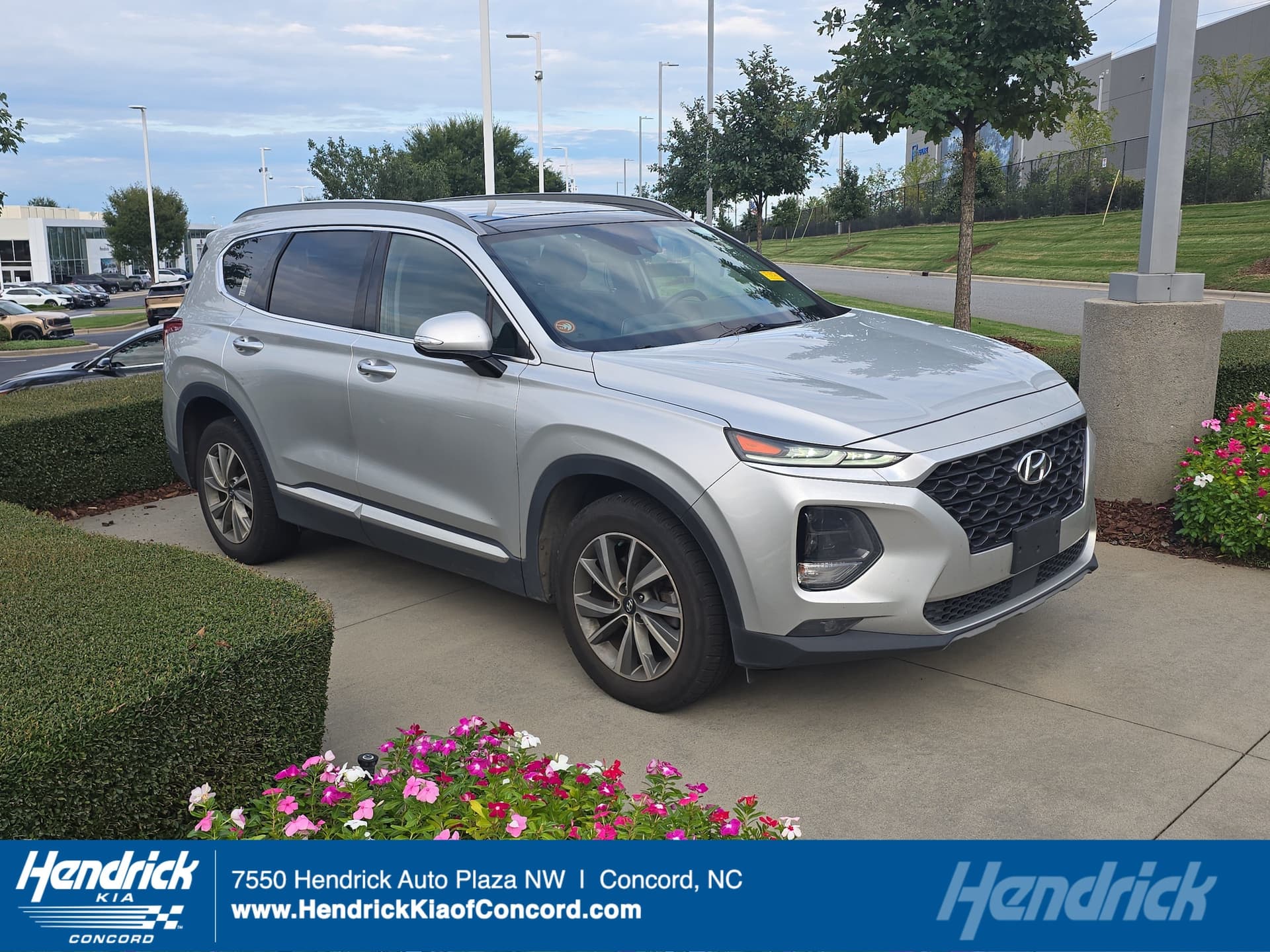 2019 Hyundai Santa Fe Limited — photo 1 of 10