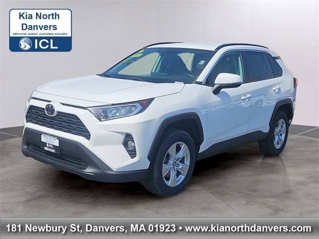 Foto de 2021 Toyota RAV4 XLE