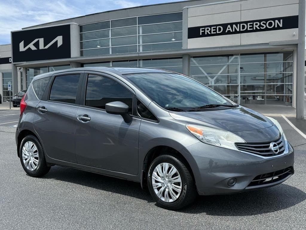 Foto de 2016 Nissan Versa Note S