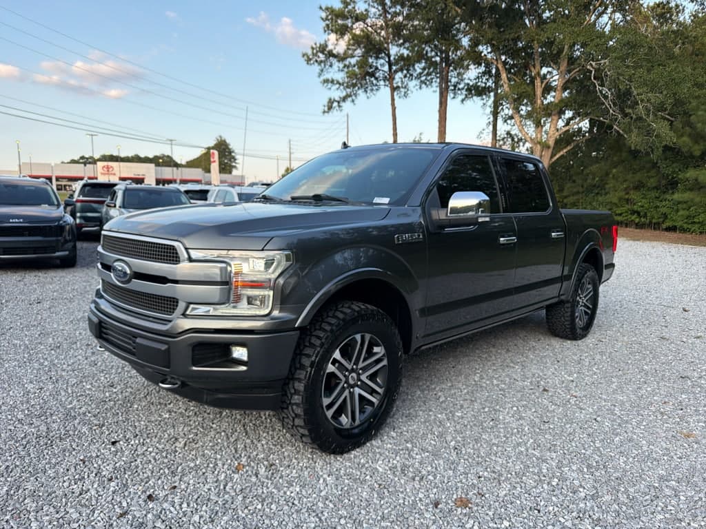 2019 Ford F-150 Platinum — photo 1 of 32