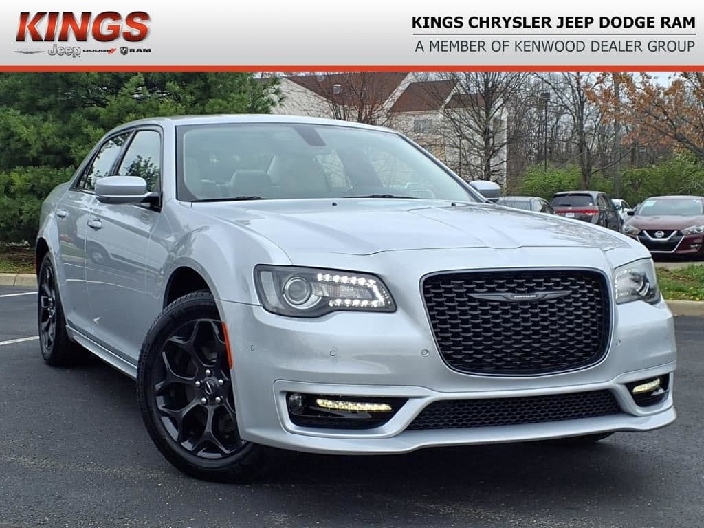 Foto de 2023 Chrysler 300 Touring L
