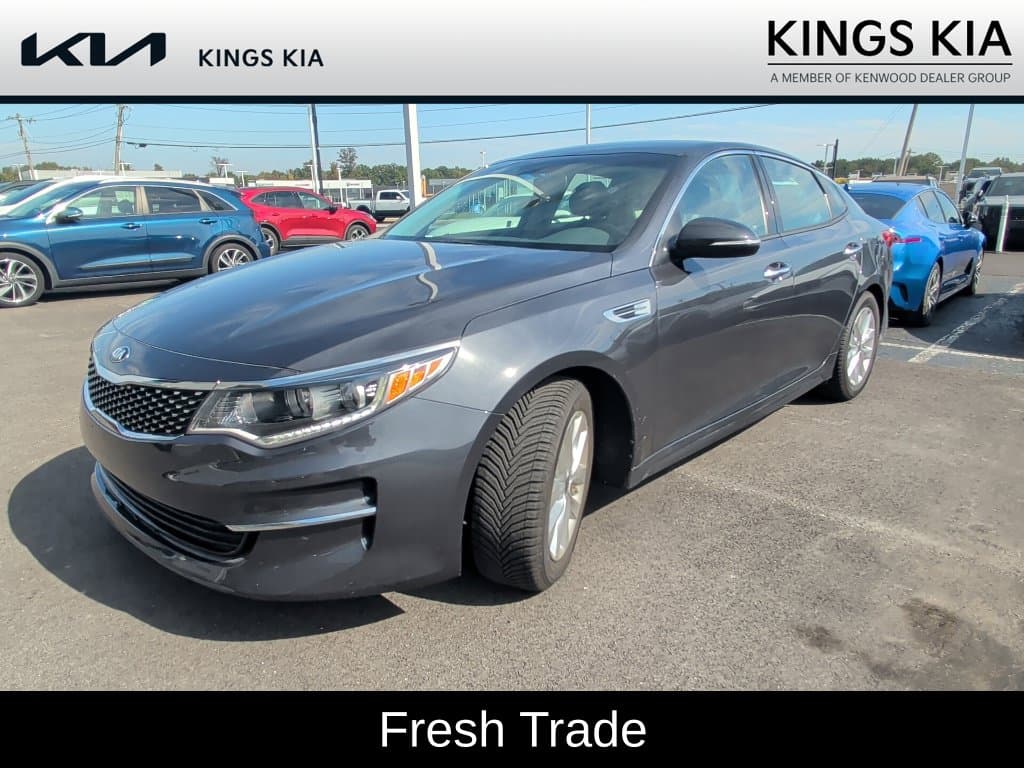 2018 Kia Optima EX — photo 1 of 2