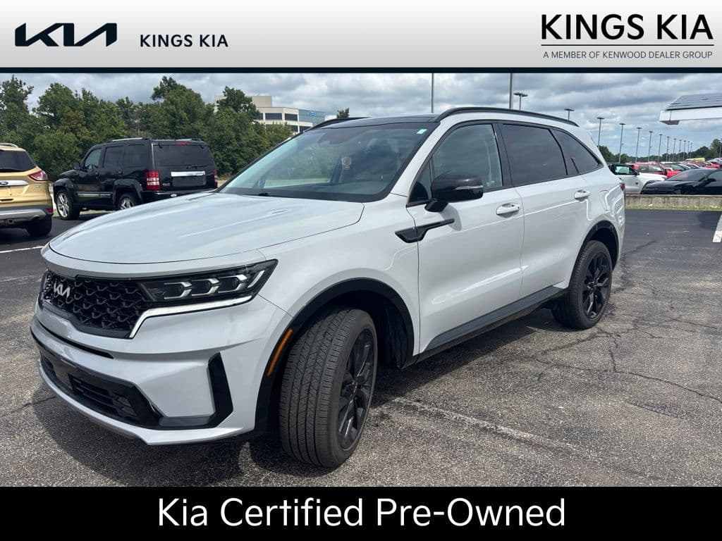 2023 Kia Sorento SX — photo 1 of 18